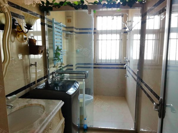 徐州鼓楼九龙湖风尚自由城风尚米兰对面自由城三室精致干净家具家电齐全拎包入住有钥匙出租房源真实图片