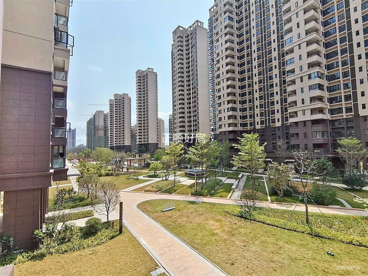 平沙中心京华假日湾c区86平2房楼下商场和配套齐