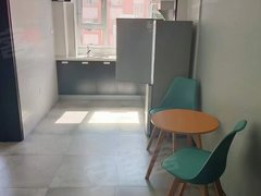 通化东昌万达广场千叶湖大公鸡后3楼出租，55平租金1000包取暖物业，二室出租房源真实图片