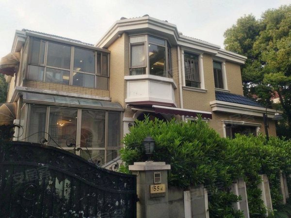 上海松江九亭翠亭别墅火爆出租!