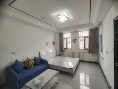 庆阳西峰西峰城区可半年付,六中!北师大!庆化附近!万辉精装修两室!停车方便!出租房源真实图片