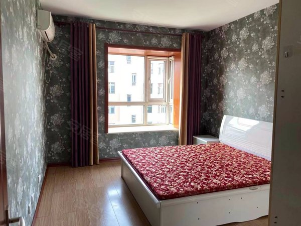 天津静海静海镇海馨园(图片真实)海馨园两室豪装月租2200元步梯4楼