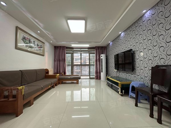 上海宝山高境美岸栖庭(一期公寓住宅)距离三号线十八号线只有200米