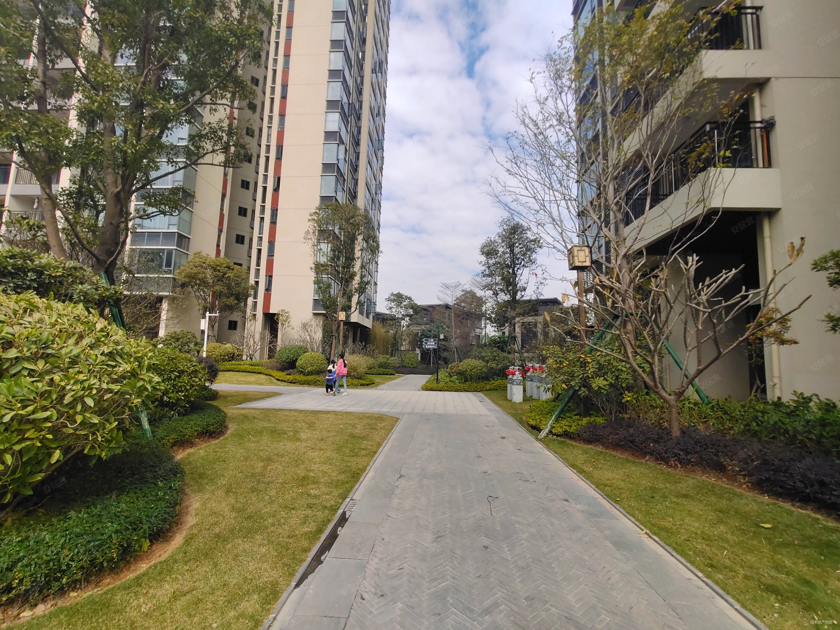 碧桂园铜雀台(二期别墅)|听涛路1号4室2厅4卫142.32