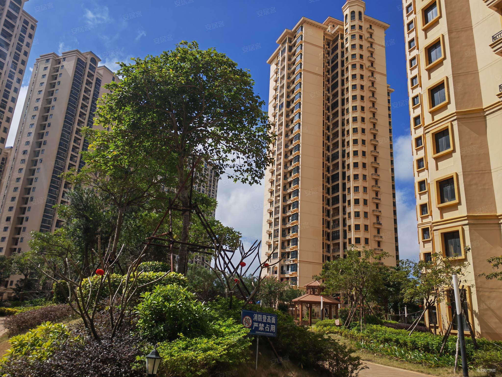 金源华庭3室2厅2卫106㎡南北50万