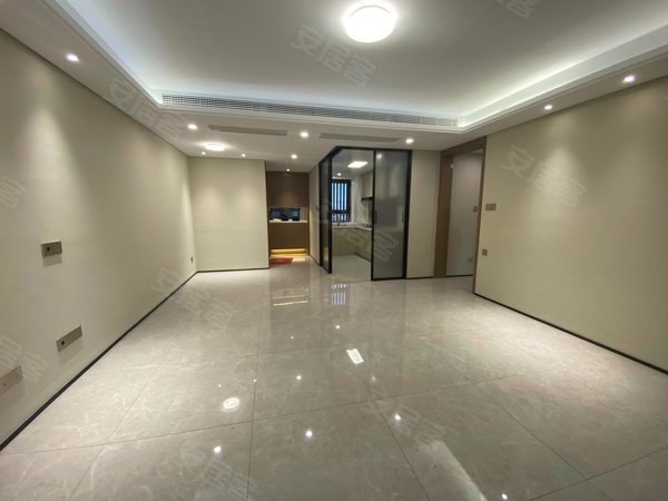 上海浦东康桥中建壹府澜庭近地铁18号线周浦站,开发商装修中央空调带