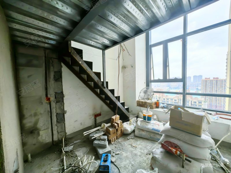 恒大睿城 复式公寓 面积大 空间宽敞 济南大学 济微路王官庄