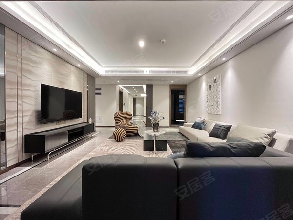 长沙岳麓梅溪湖北梅溪华府梅溪华府 4室2厅3卫 电梯房 精装修 216平