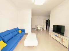 巴中巴州老城通佛路中央公馆电梯2室2厅一卫家具家电齐全,拎包入住出租房源真实图片