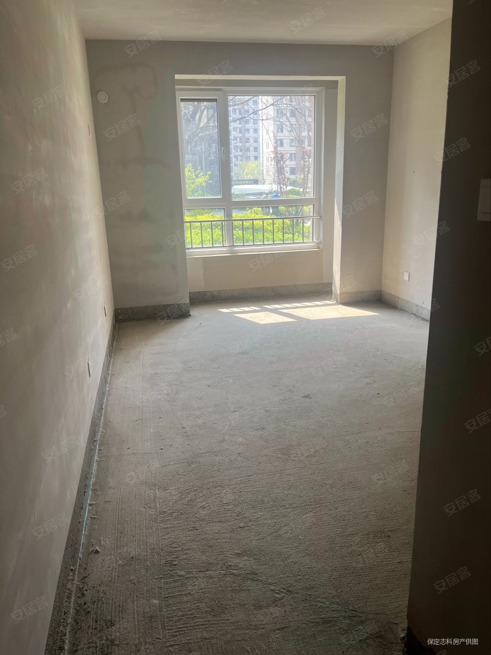 花郡玫瑰园3室2厅2卫141㎡南北138万