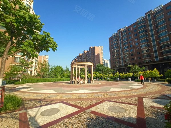 御景湾 精装修2室2厅 家具家电齐全 拎包即住