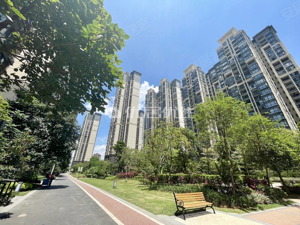 南宁青秀凤岭北融创九熙府(二期)融创九熙府 3室2厅2卫 全新精装 配套