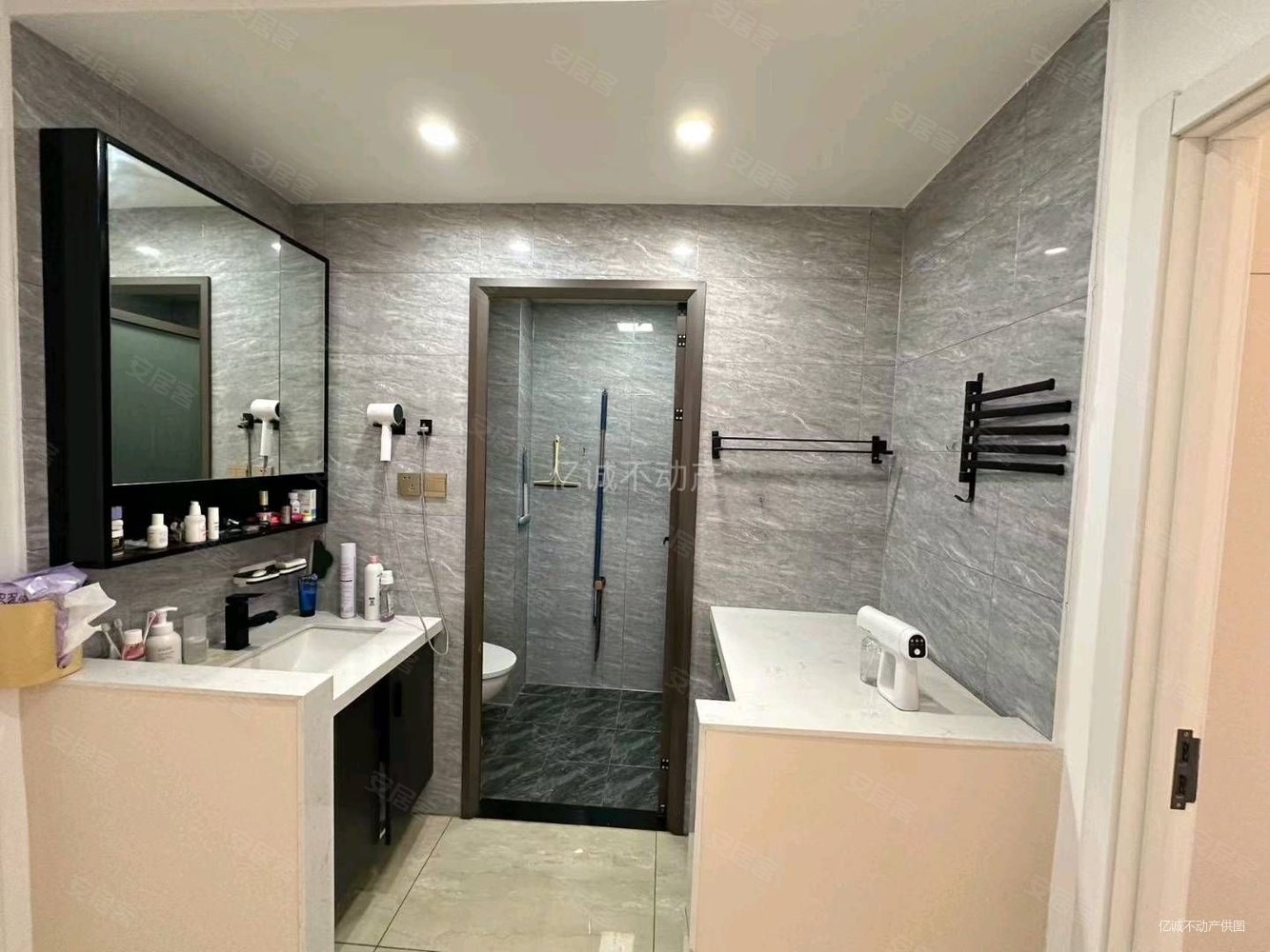 格林尚品3室2厅1卫104㎡南北57.9万