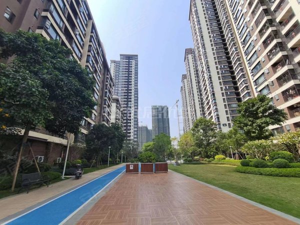 南宁江南沙井大道万科悦江南万科悦江南精装三房仅租1300全新首租家私