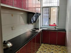 沅江沅江城区沅江市区太阳家园附近,步梯三楼10800一年大三房两卫南北通!价可谈出租房源真实图片