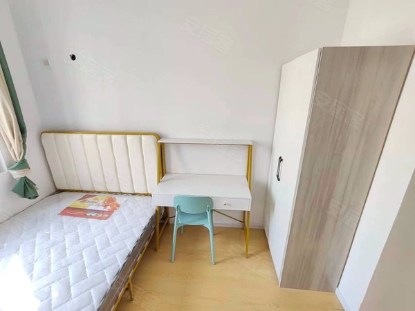 中心尚硅谷温都水城精装正规次卧1100电梯房可月付出租房源真实图片