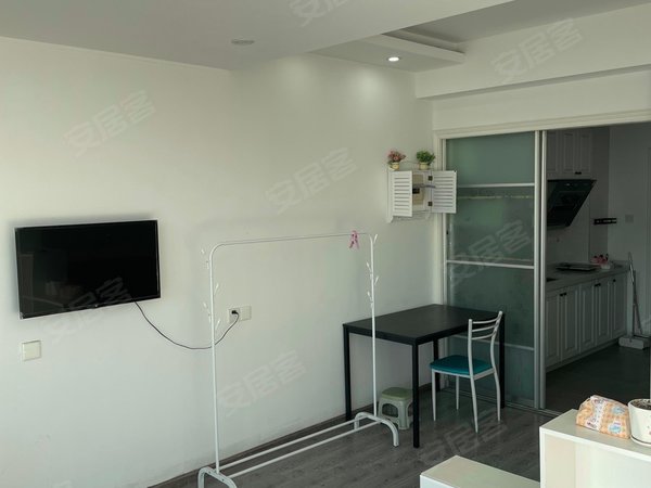 宁波余姚阳明锦江华园锦江华园小区房40平朝南新装一室一厨一卫出租