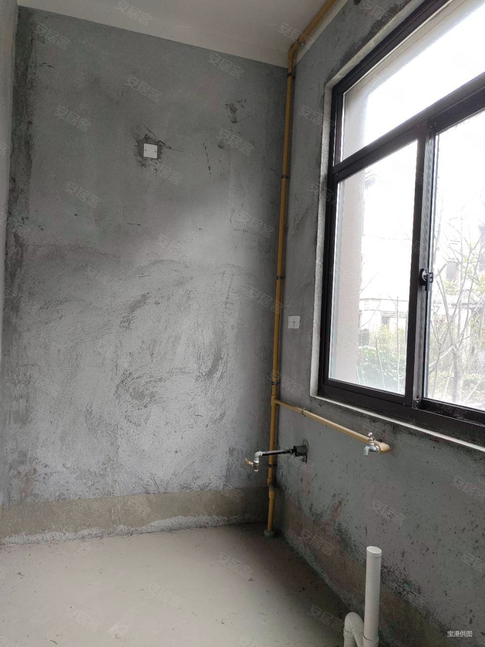 余姚漫悦湾(四期别墅)4室2厅2卫128㎡南北260万