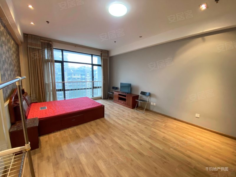 盛世公馆1室1厅1卫52㎡南85万