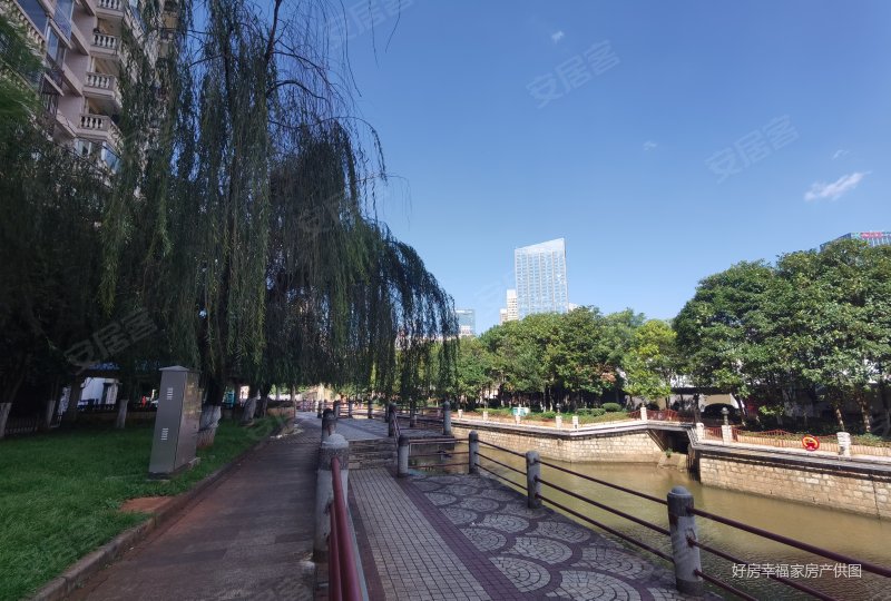 滨江大厦4室2厅2卫152㎡西120万