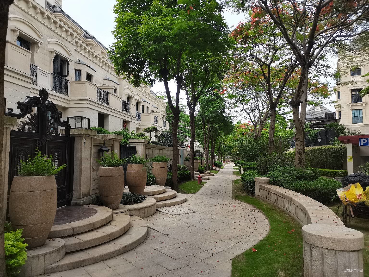 深圳房产网>深圳二手房>龙华二手房>观澜二手房>金地天悦湾(别墅)>