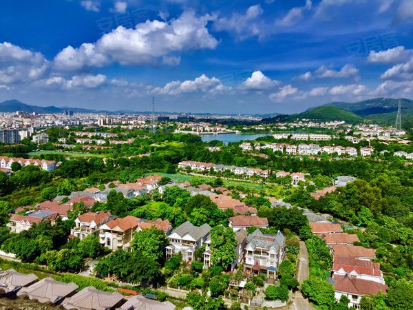 广州花都狮岭金碧御水山庄(别墅)金碧御水山庄  双拼别墅5房  初次放