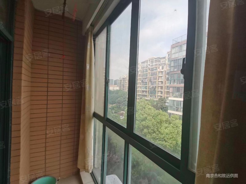 金王府小区 低容积 医疗配套成熟 南向采光好 电梯房