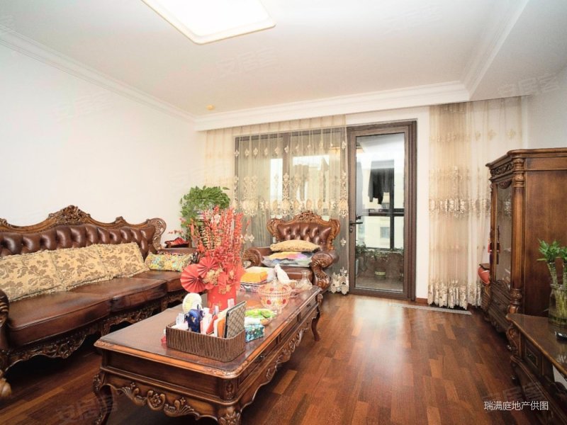 城开御园 带电梯 装修好 居住密度低 满五 正规商品房