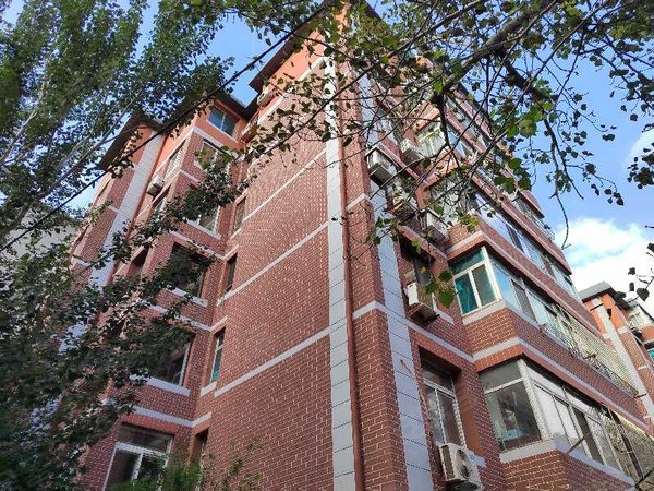 大连西岗34中一二九街小区34中36中陪读,两室4楼,价格可便宜,看房有