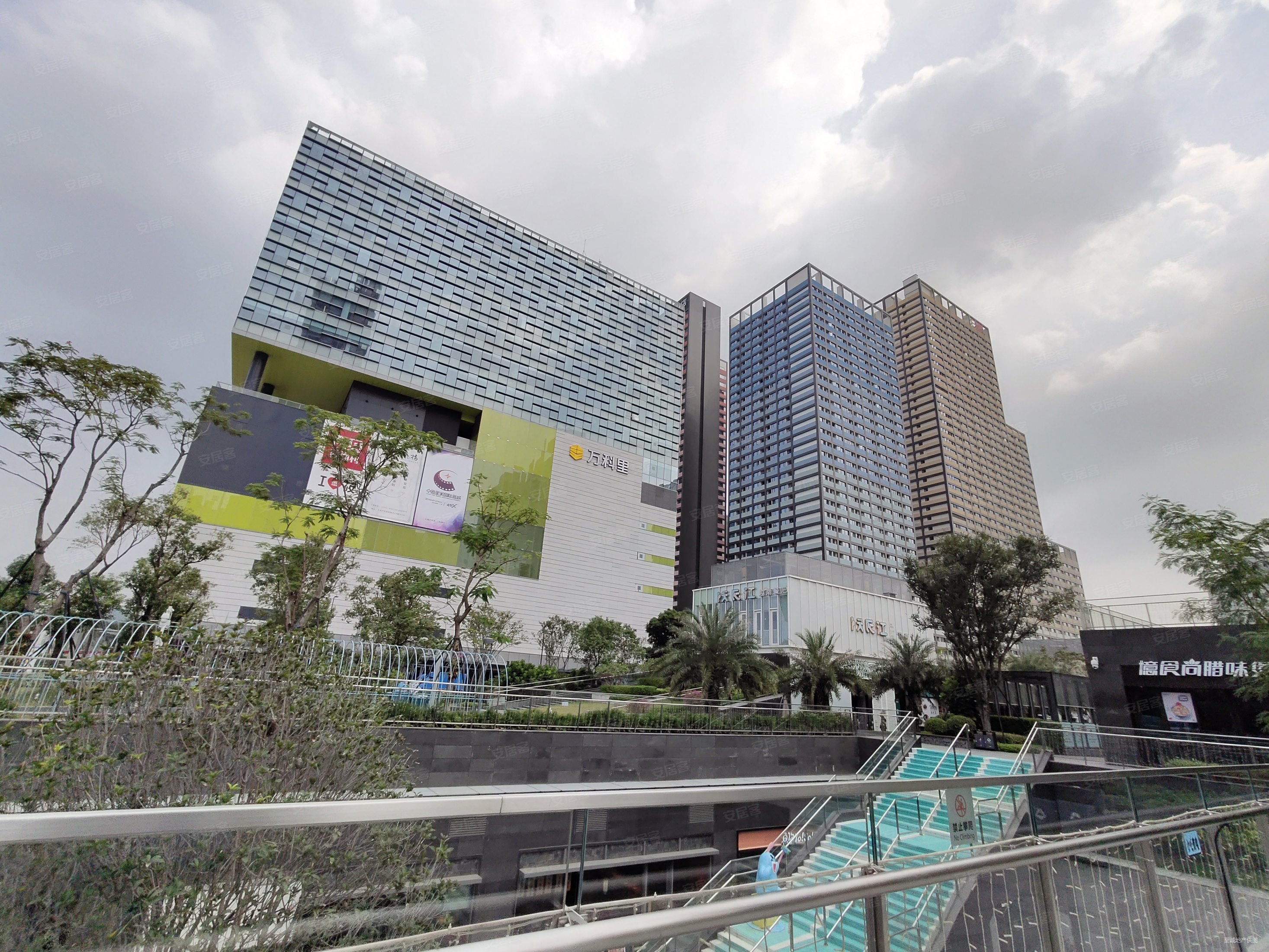 价格可谈13号线地铁口万科云城六期两房业主急售配套成熟