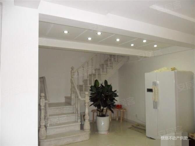 成德嘉园3室3厅2卫149㎡南北68万