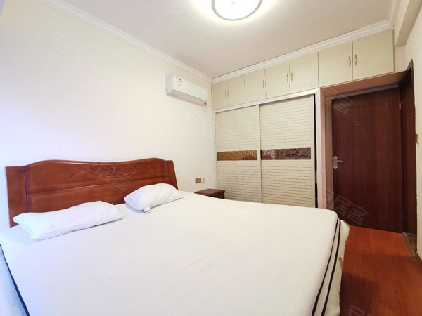 【多图】煌华晶萃城,观音桥租房,观音桥(步行街!大两房!近轻轨)安静!