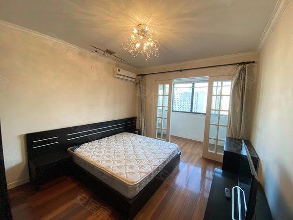 灌南鑫康苑本人实拍!近武定路地铁站!紧邻静安寺中山公园商圈!