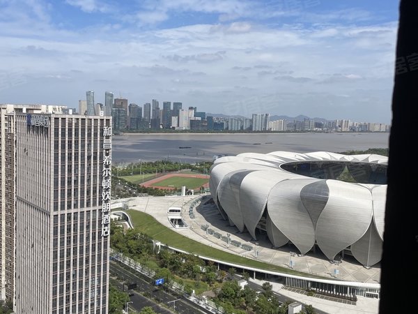 杭州滨江区政府绿地旭辉城旭辉城东边套3房2卫,可看江,可看莲花碗