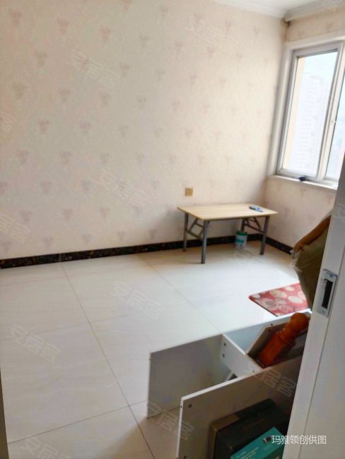 西固区 小平房 新装修 花园小区 可按揭 采光好