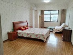 鹰潭月湖月湖城区滨江广场一室一厅一卫精装修家具家电齐全拎包13交通方便楼下就出租房源真实图片
