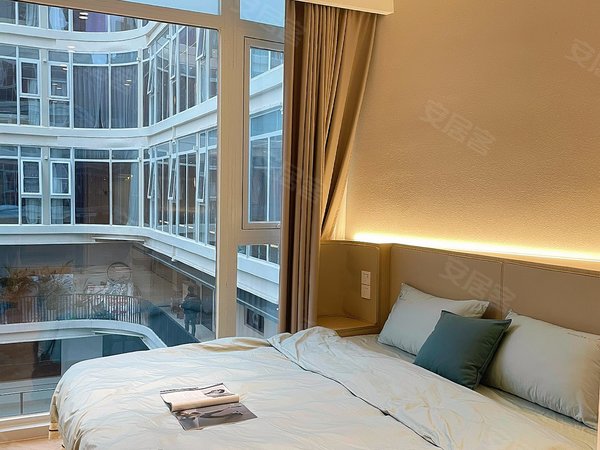 北京朝阳国贸京广中心安选6,10号线精装公寓 临近地铁站 家电齐全