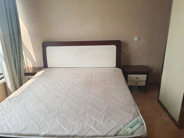 【多图】华夏世贸,吾悦广场租房,华夏世贸 1室1厅1卫 精装修 电梯房