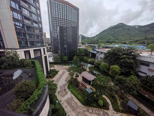 深圳南山大学城深铁阅山境花园塘朗地铁口 豪华三房 高楼层 户型正