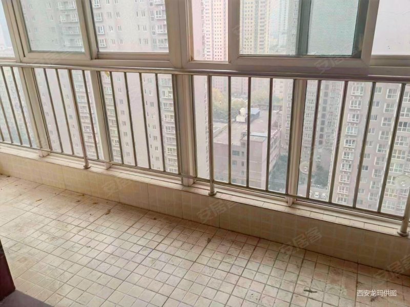 凤城五路地铁口西安中学对面海璟时代3室全明户型南北通透售