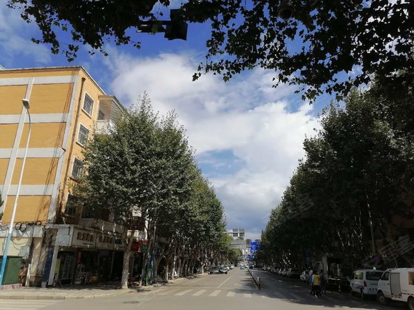 昆明呈贡老县城呈贡工商局小区呈贡老城区 双龙路单位小区 简装中层2