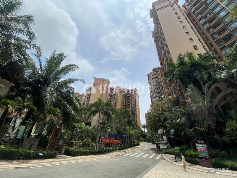 丰泰东海城堡3室2厅2卫97.71㎡南北165万