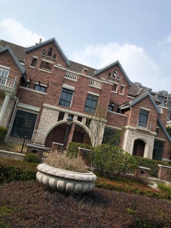 太仓浏河高成上海假日154平复式送40多平阳光房210万