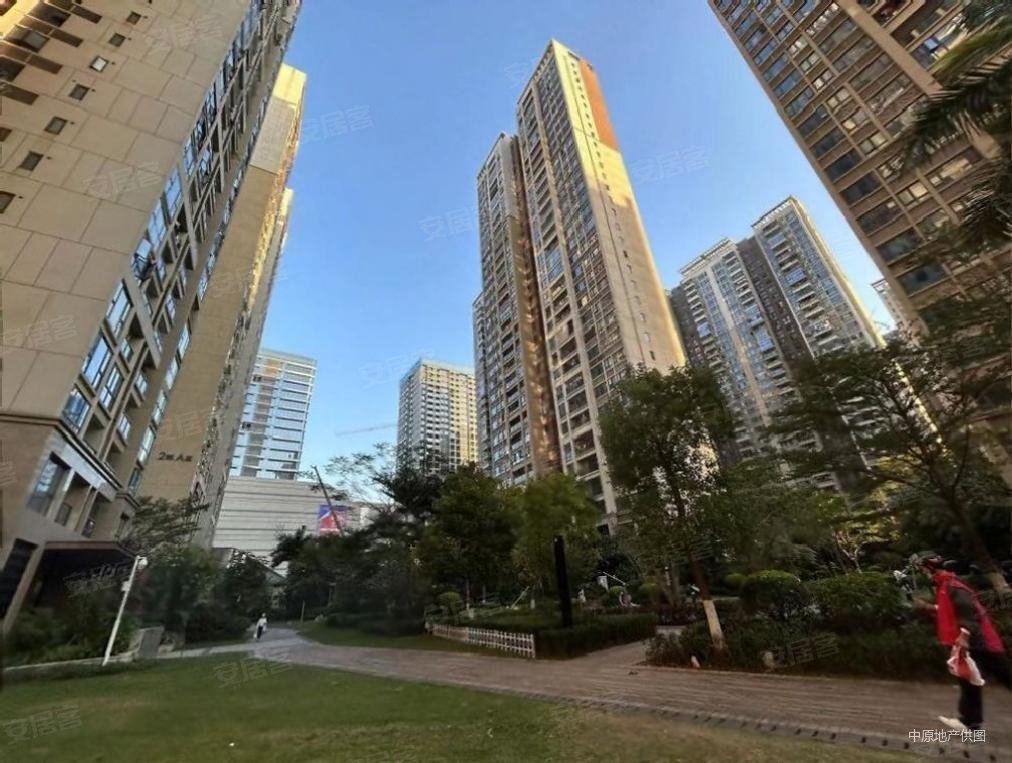 宝安华强城一二期电梯出行方便看房随时