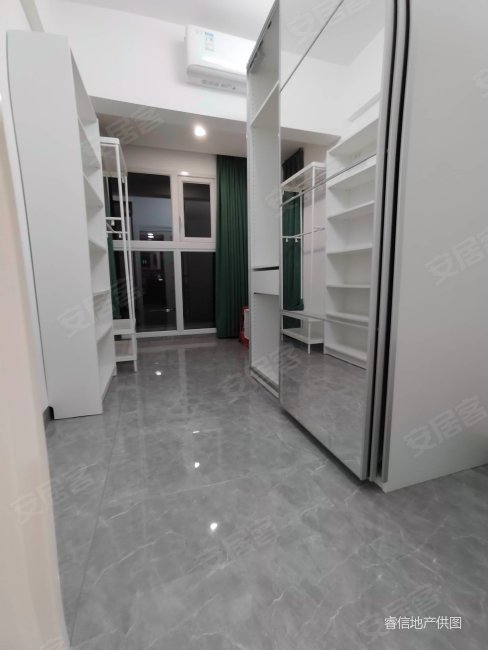 439万买深业东岭二期满5年随时以看房看黄贝岭公园