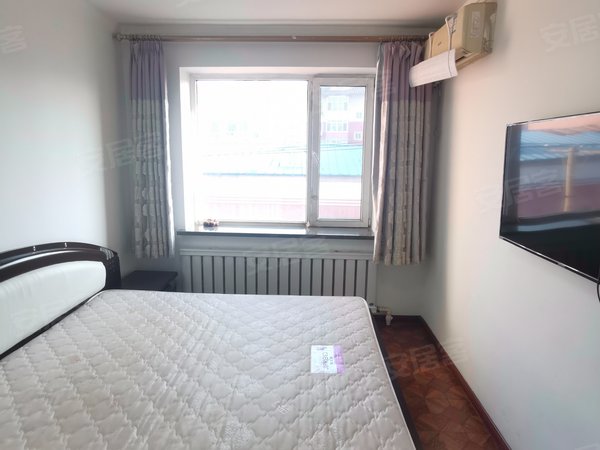 民航小区,滂江租房,近万莲地铁口 温馨一室 随时都能看 沈东中学