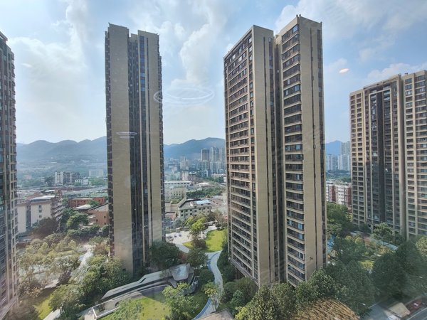 重庆沙坪坝新桥华宇城m9组团新桥医院旁 现代风三房双卫 出门即地铁