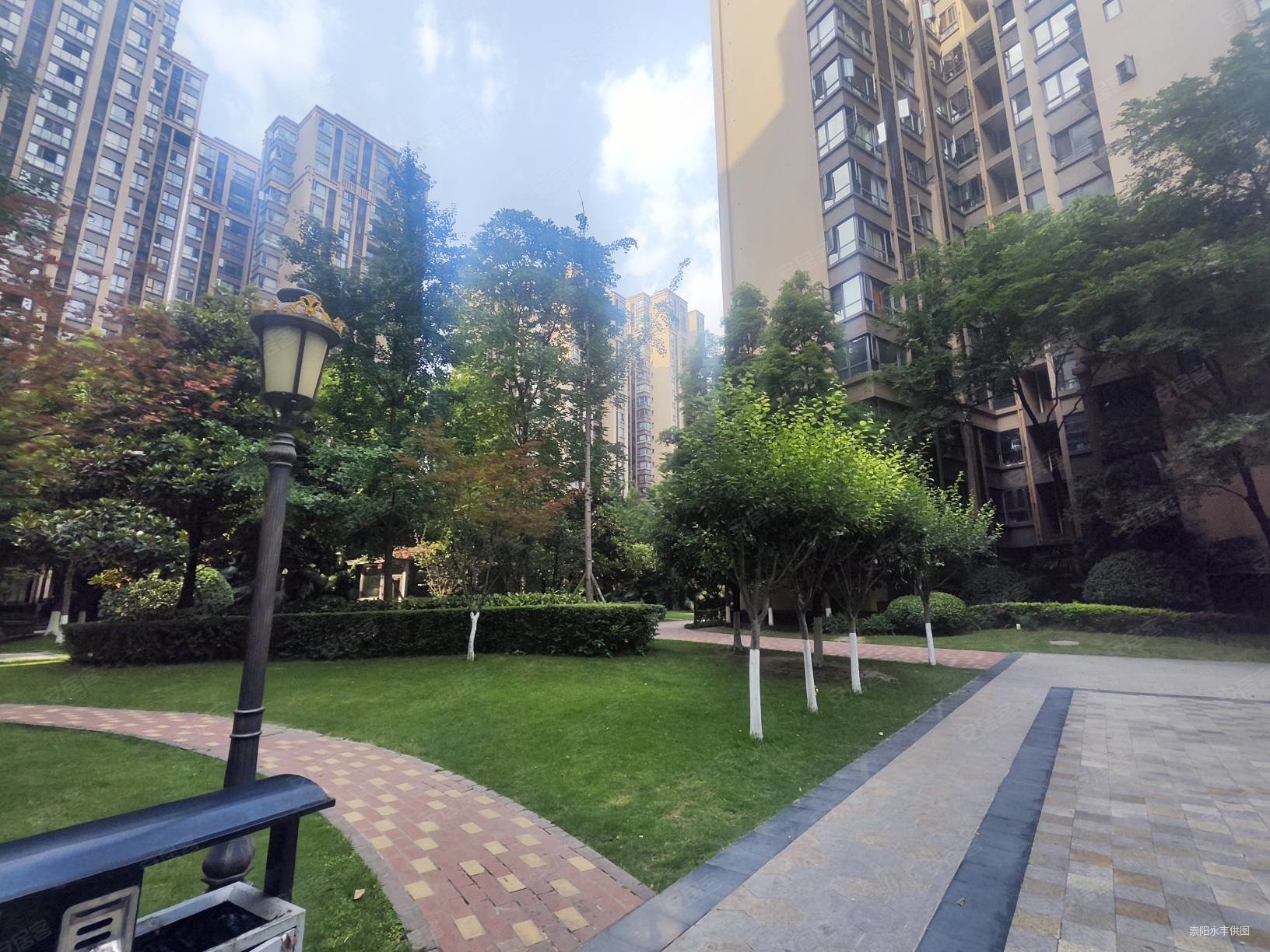 成都房产网>成都二手房>崇州二手房>崇州城区二手房>东城国际>1632