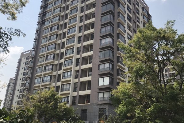 光辉城市怎么样,好不好_中介房产经纪人:陈要望对光辉城市的评价-昆明