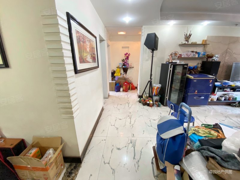 急卖万彩城旁机电裕海141平精装修四房两卫中间楼层南北通透